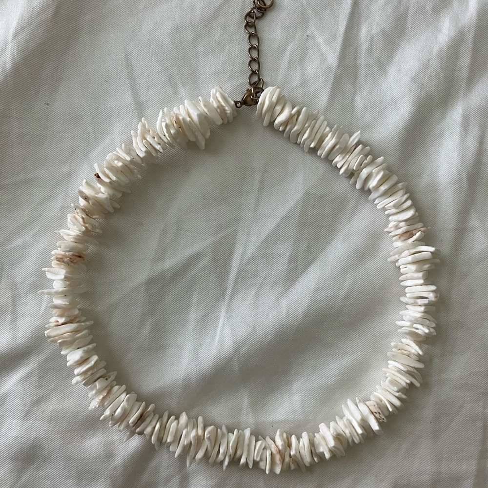 shell necklace